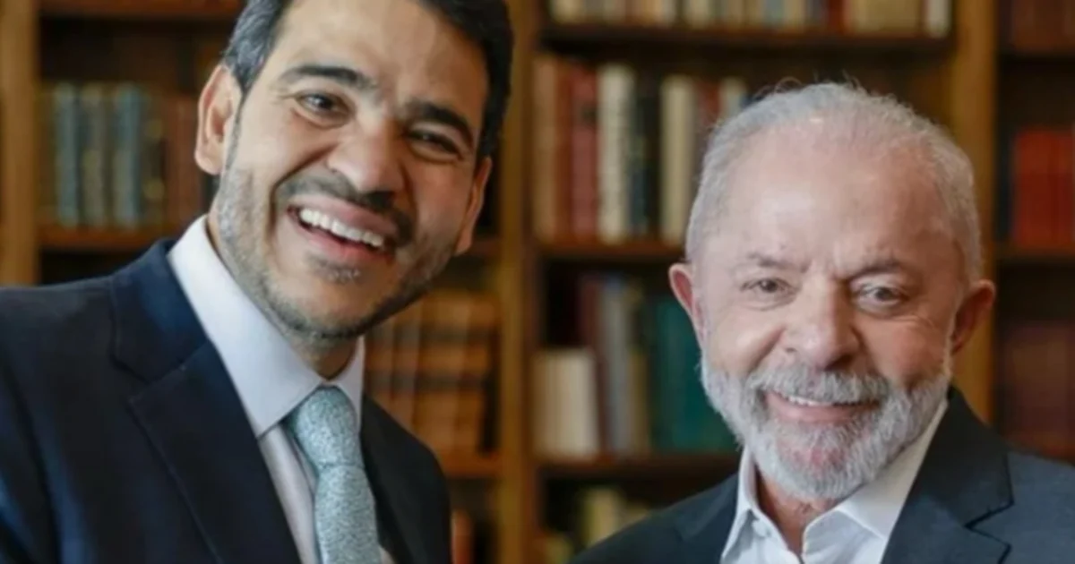 Messias vai se reunir com Lula antes de definir saída da AGU