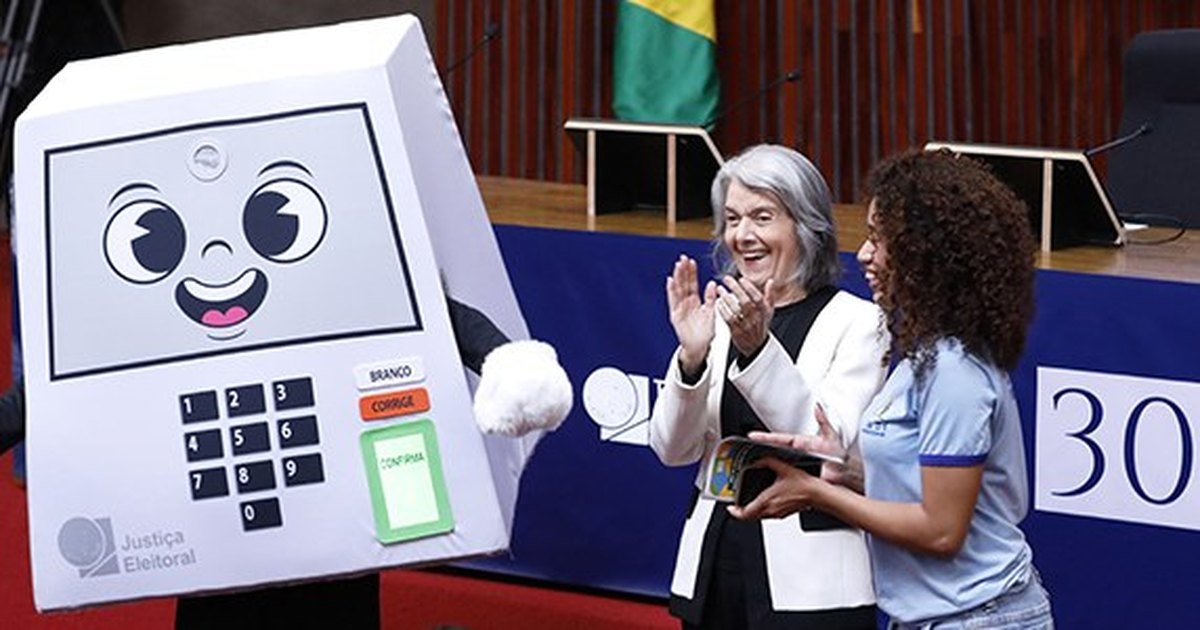 Conheça Pilili a mascote oficial do TSE lancada em comemoração aos 30 anos da votação eletronica no Brasil