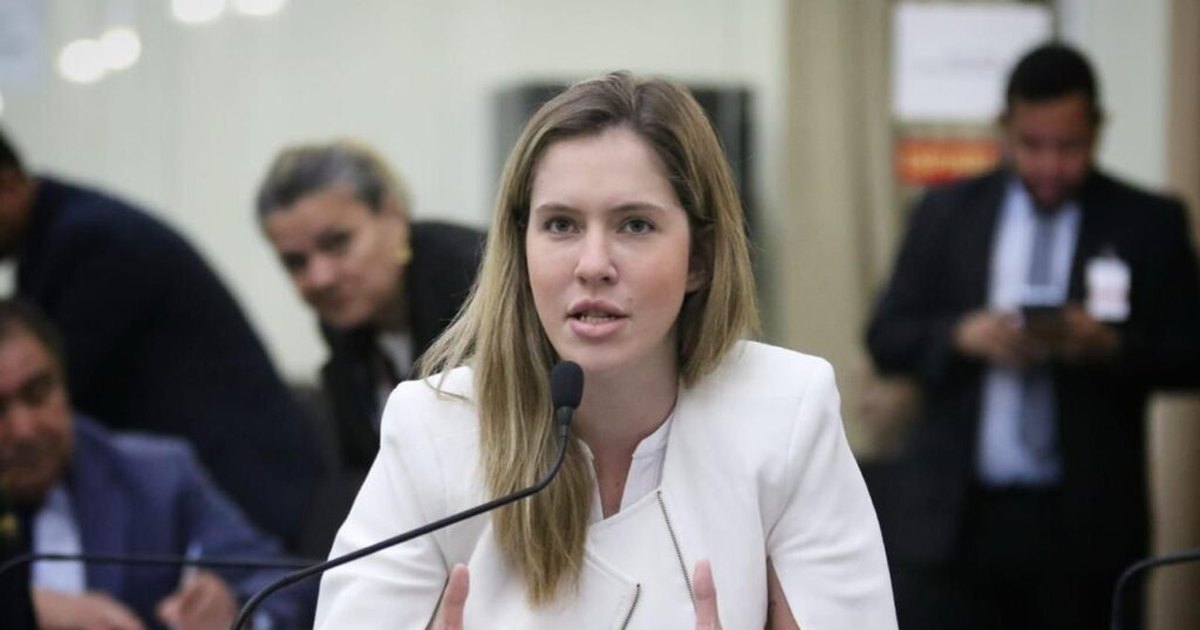 Lei de Cibele Moura garante isenção de taxa em concursos para pessoas com TEA