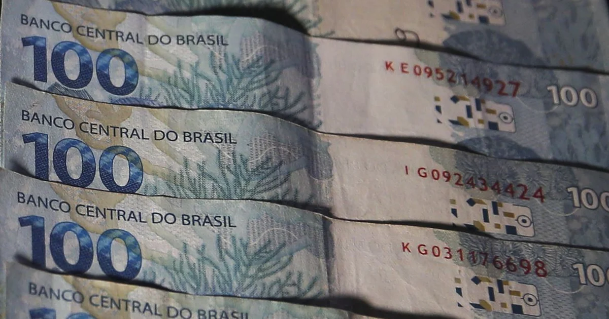Brasileiros têm R$ 10,5 bilhões esquecidos em bancos; dinheiro pode ir para o Desenrola