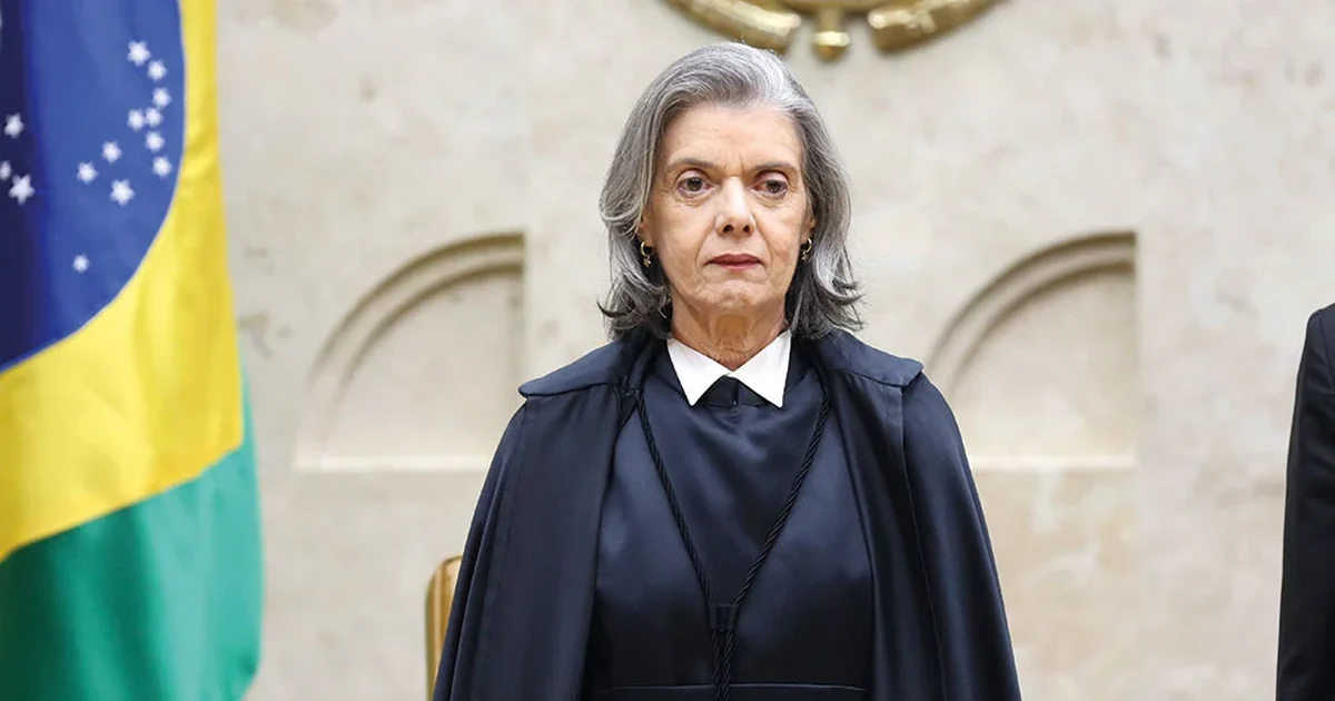 Cármen Lúcia afirma que urna eletrônica acabou com a fraude eleitoral no Brasil