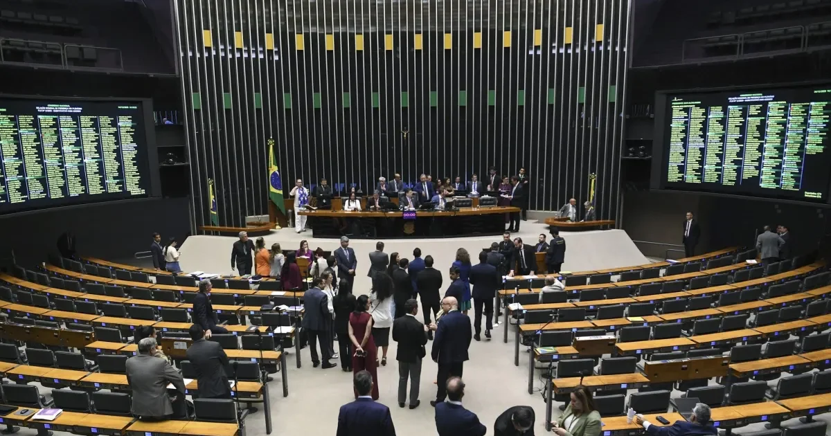 Lei Mariana Ferrer: Câmara abre discussão sobre proteção às vítimas de crimes sexuais