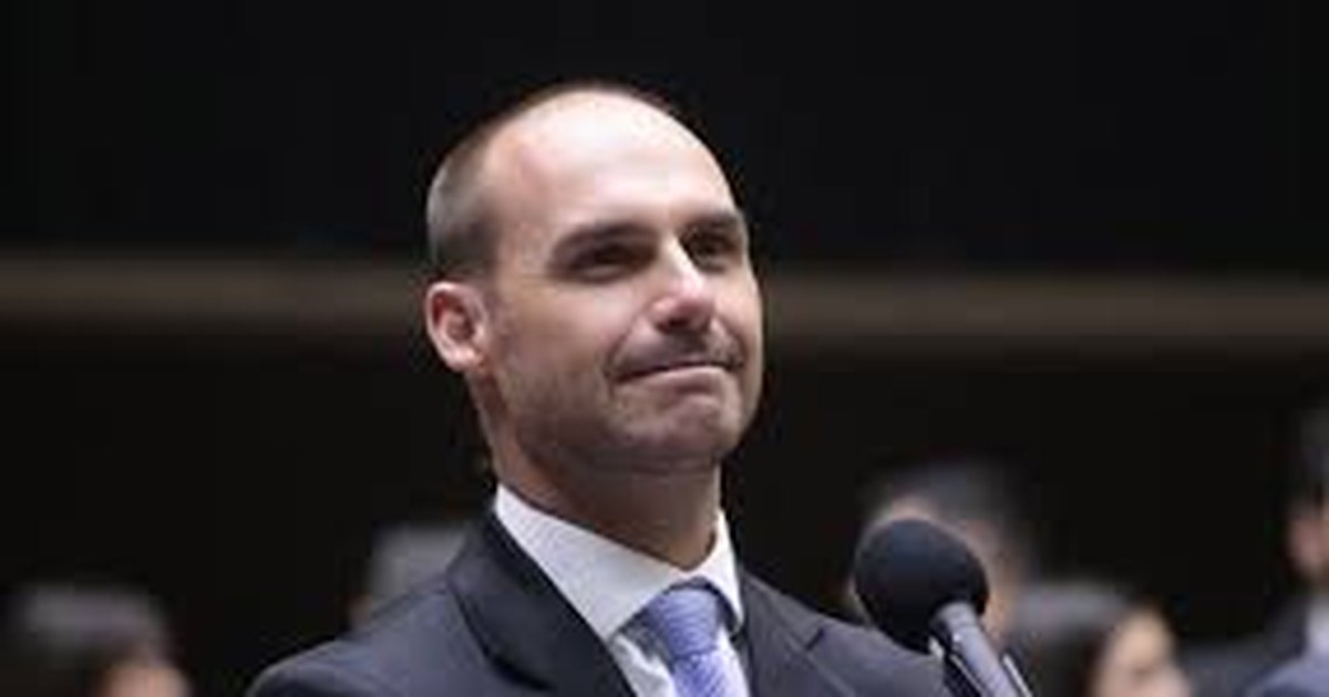 Eduardo Bolsonaro aciona polícia dos EUA contra repórter do Intercept