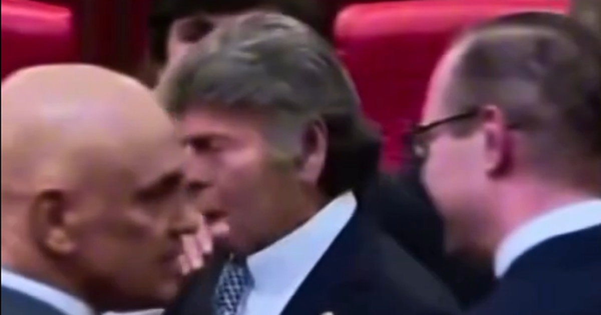 Fux ignora Alexandre de Moraes e Zanin durante posse de Kassio Nunes Marques na presidência do TSE