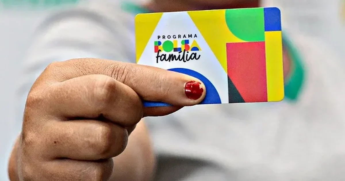 Mais de 106 mil famílias deixam Bolsa Família em Alagoas após aumento da renda