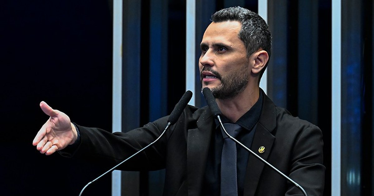 “Quem paga é o povo”: Cleitinho critica privilégios e exibe plenário vazio do Senado