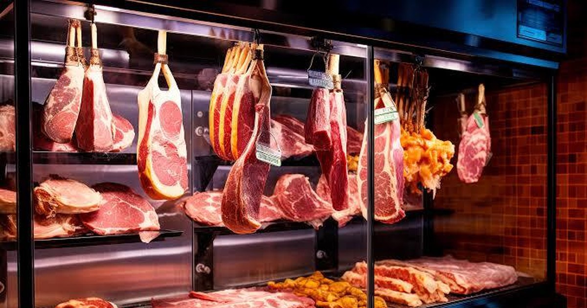 Adolescentes são apreendidos após tentativa de furto de peças de carne em supermercado de Arapiraca