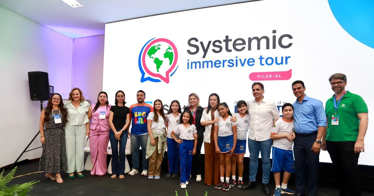 Pilar recebe gestores de todo o Brasil e apresenta modelo de educação bilíngue que se tornou referência nacional
