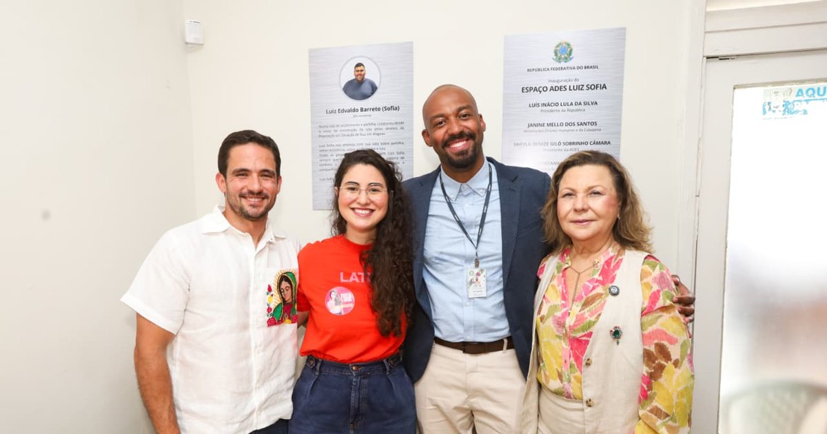Cauê Castro comemora inauguração do Cidadania PopRua em Maceió.
