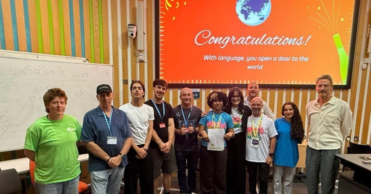 Estudantes retornam a Maceió após intercâmbio na Inglaterra
