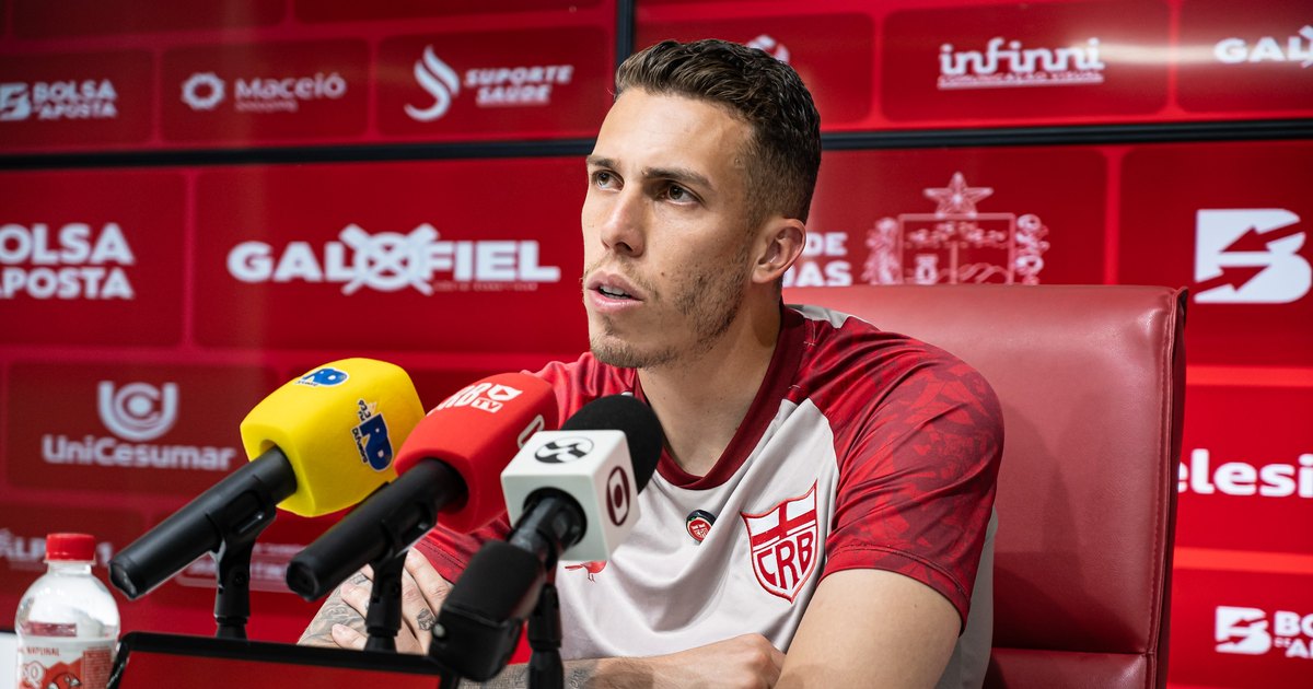 Vitor Caetano celebra sequência no CRB e destaca evolução com ritmo de jogos