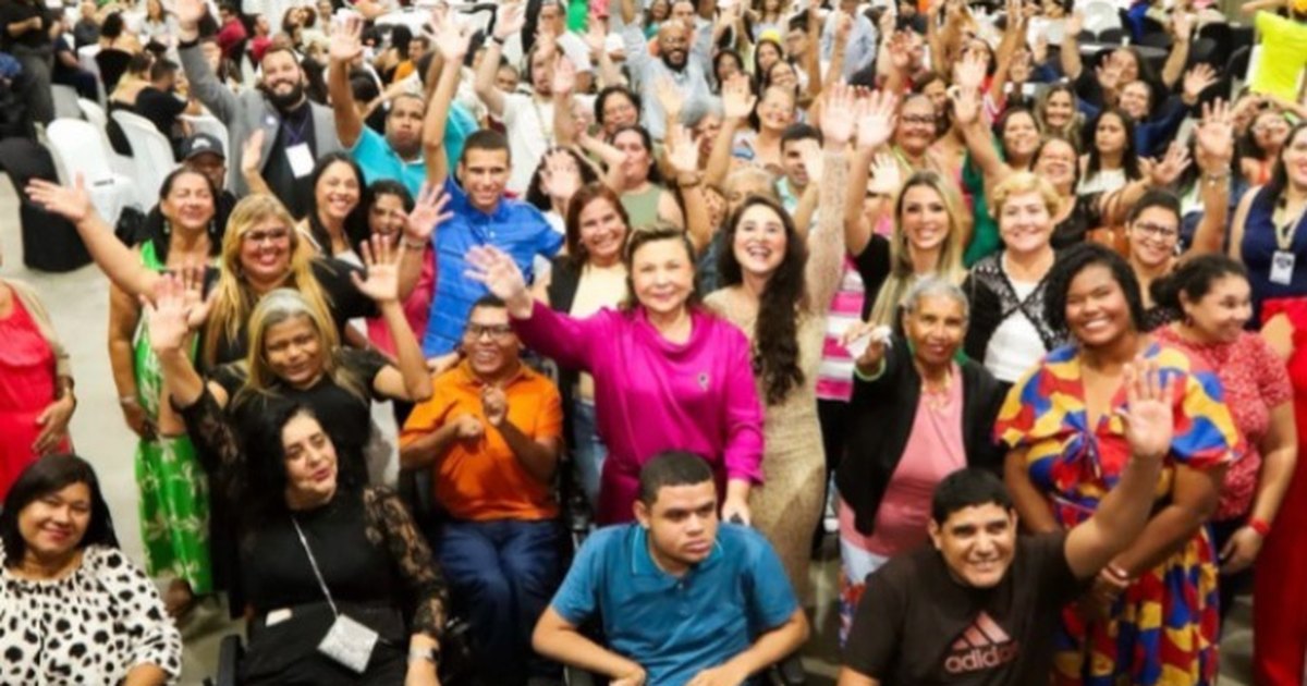 Teca Nelma participa do Baile Estadual da Inclusão e reforça defesa dos direitos das pessoas com deficiência