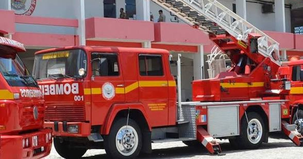 Bebê de dois meses é resgatada após ficar presa dentro de carro em Maceió