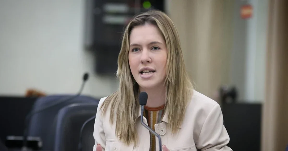 Cibele Moura reage à decisão do TJAL que cancela matrícula de 158 alunos da Uncisal: “Nossa luta continua mais forte”