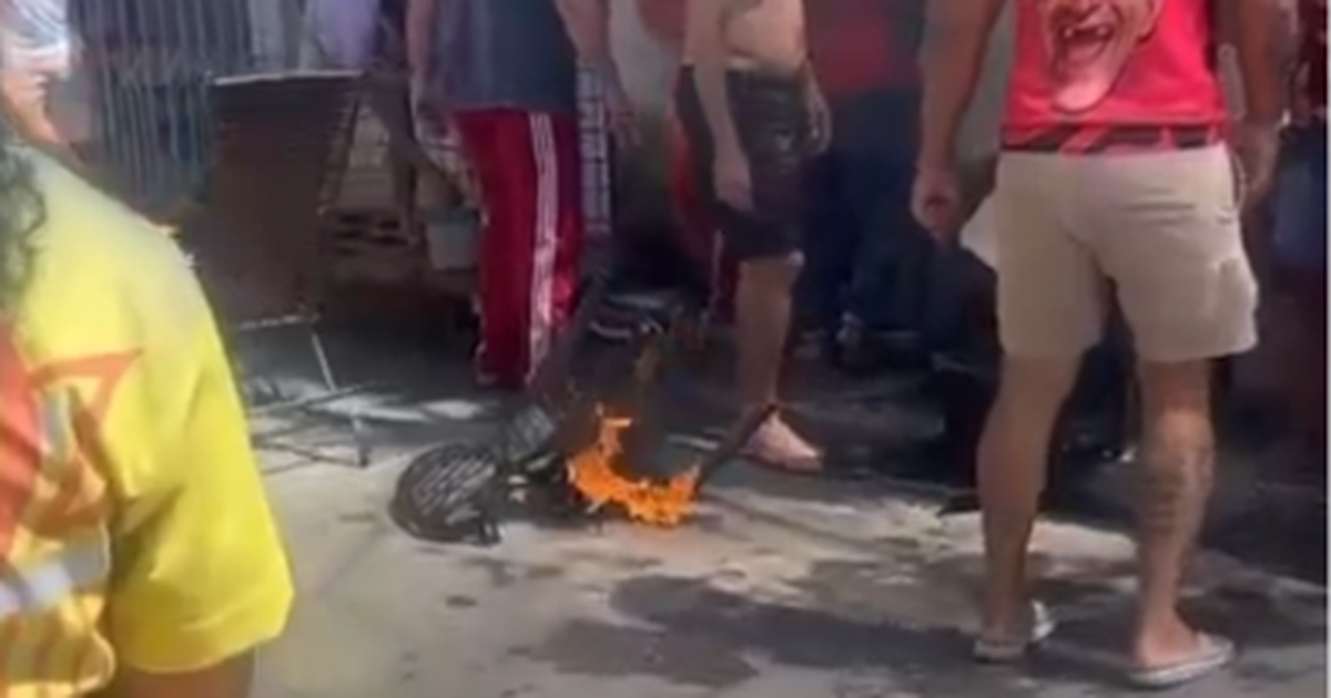Explosão de botijão de gás deixa três feridos e destrói casa no Jacintinho