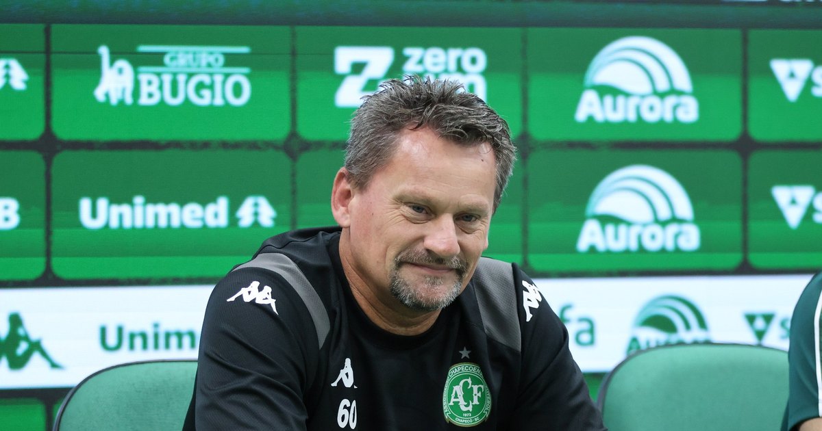 Fábio Matias é anunciado pelo CRB após saída de Eduardo Barroca