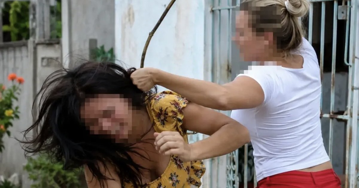 Mulher é agredida com golpe de cipó após cobrar dívida na casa de ex- companheiro em Arapiraca