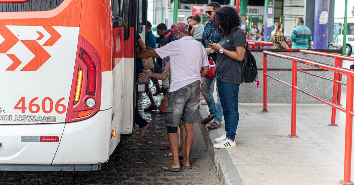 Linha do ônibus 4006 terá itinerário alterado por obra de saneamento em Maceió