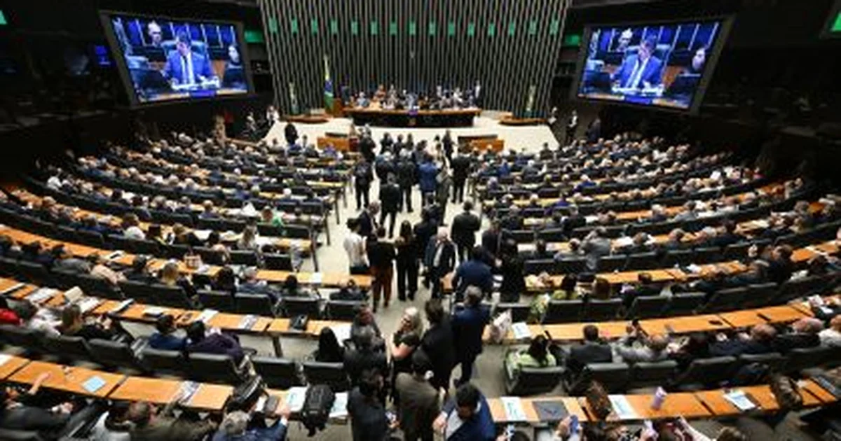 PF aponta suspeita de aval da Presidência da Câmara em esquema de desvio de emendas