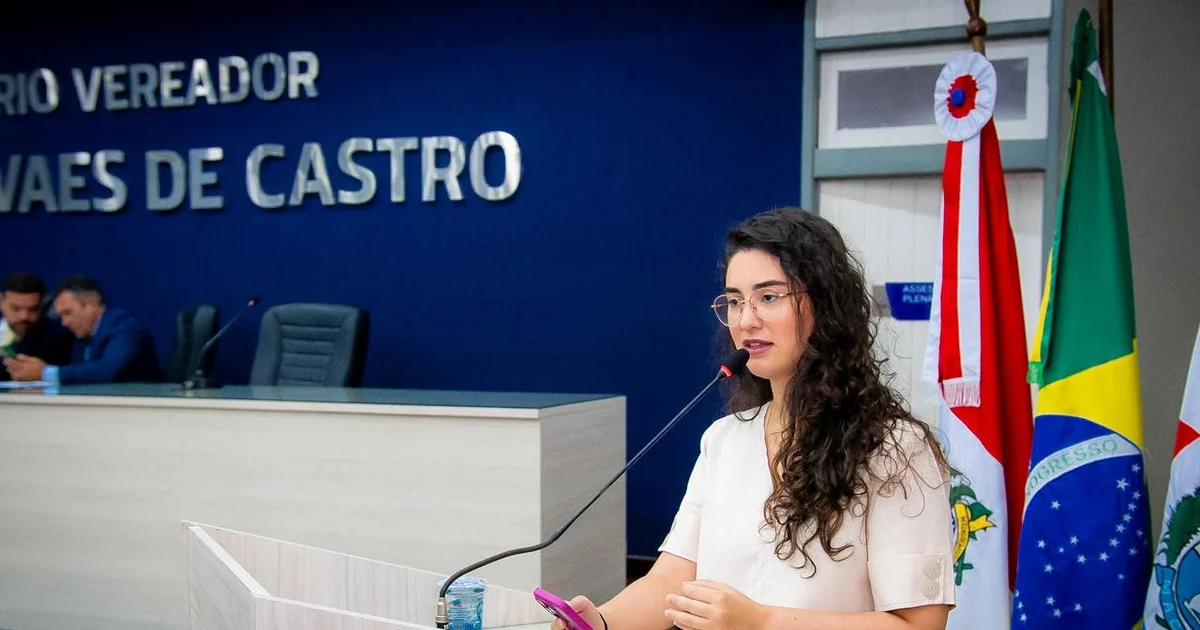 Teca Nelma parabeniza servidores de Maceió por mobilização que garantiu avanços nas carreiras