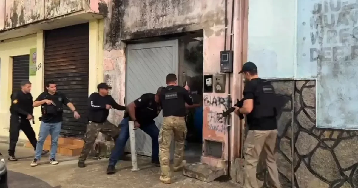Operação prende suspeitos de vender drogas sintéticas e maconha gourmet em festas de Maceió