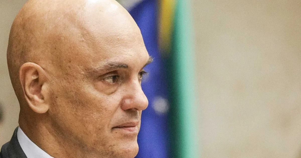 Moraes mantém domiciliar de Bolsonaro, mas proíbe visitas por 30 dias