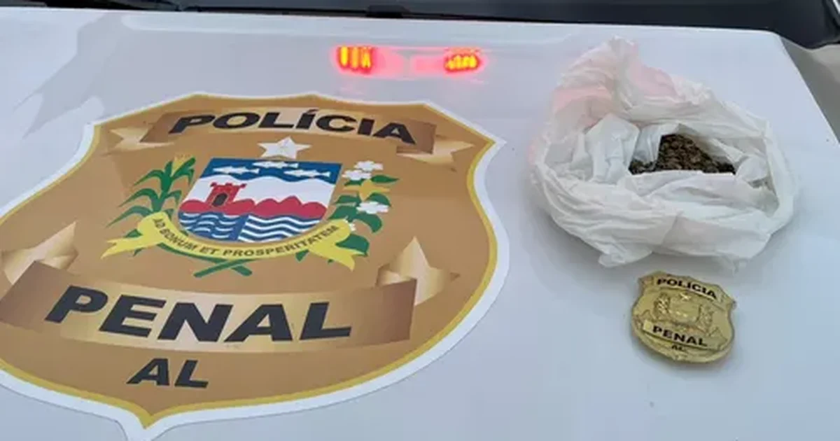 Visitante é presa em flagrante ao tentar levar drogas para presídio de segurança máxima em Alagoas