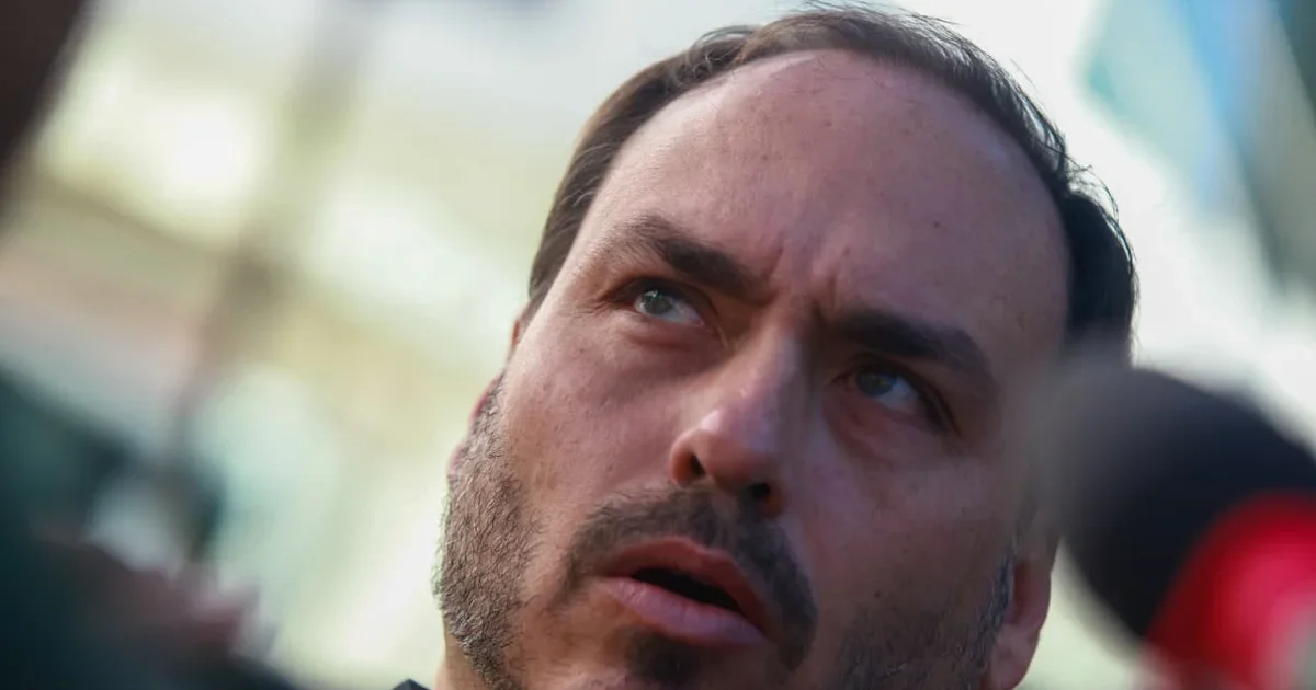 Patrimônio de Carlos Bolsonaro cresce 40% em dois anos e chega a R$ 2,7 milhões