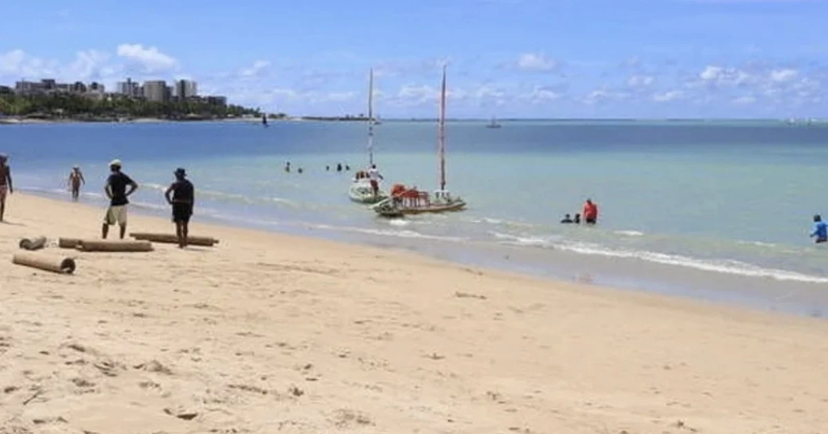 Onze trechos do litoral de Alagoas estão impróprios para banho, aponta IMA