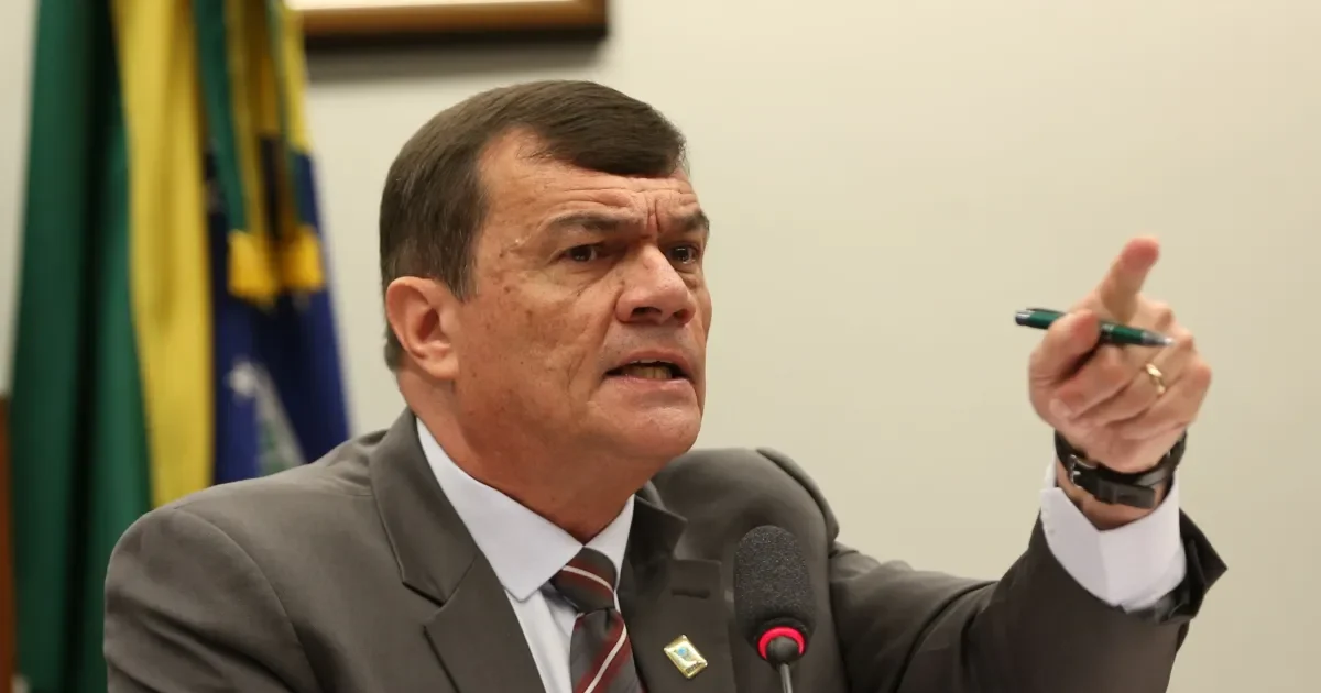 Moraes libera curso EAD para ex-ministro preso por tentativa de golpe
