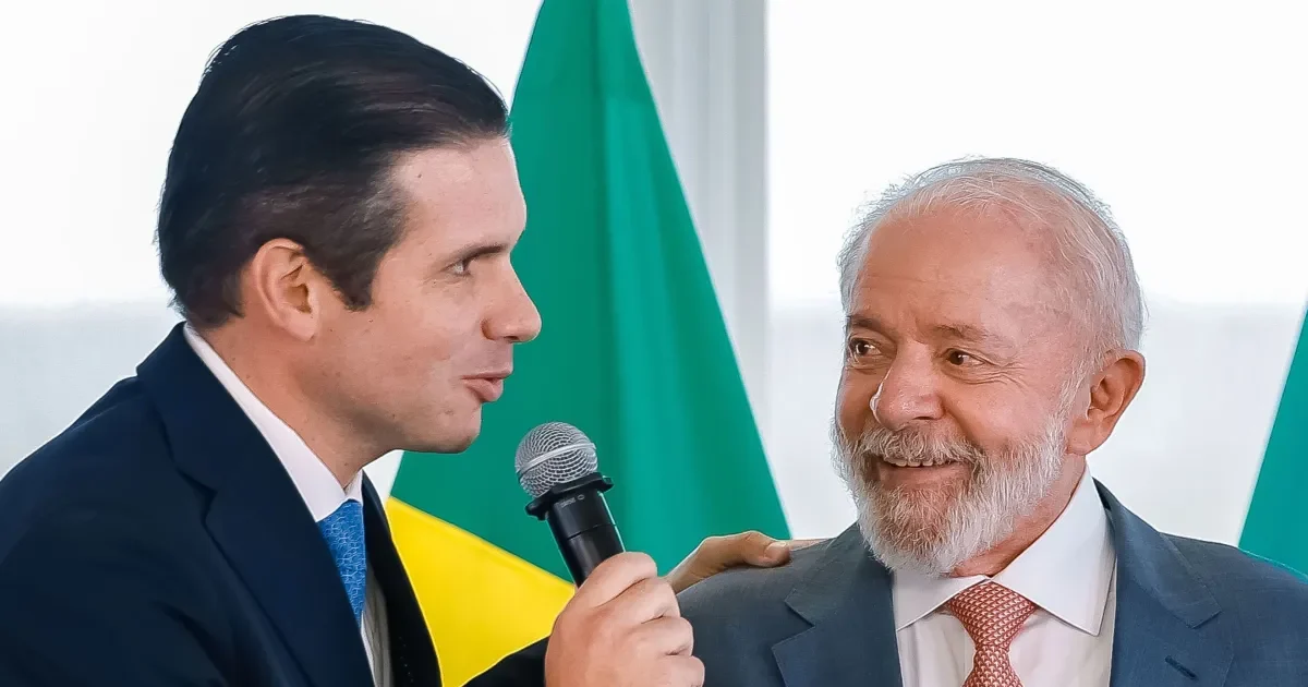 Hugo Motta anuncia apoio à reeleição de Lula