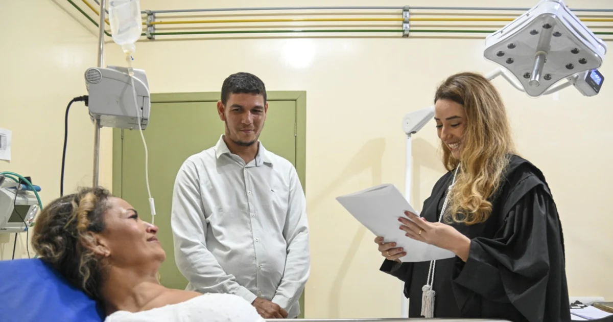 Noiva passa mal antes do casamento e cerimônia é realizada dentro de hospital