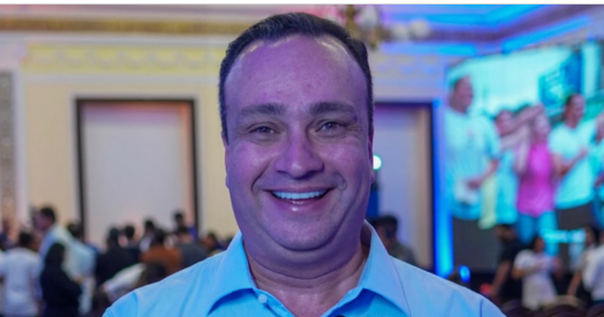 Gustavo Lima oficializa candidatura a deputada federal e declara apoio a JHC