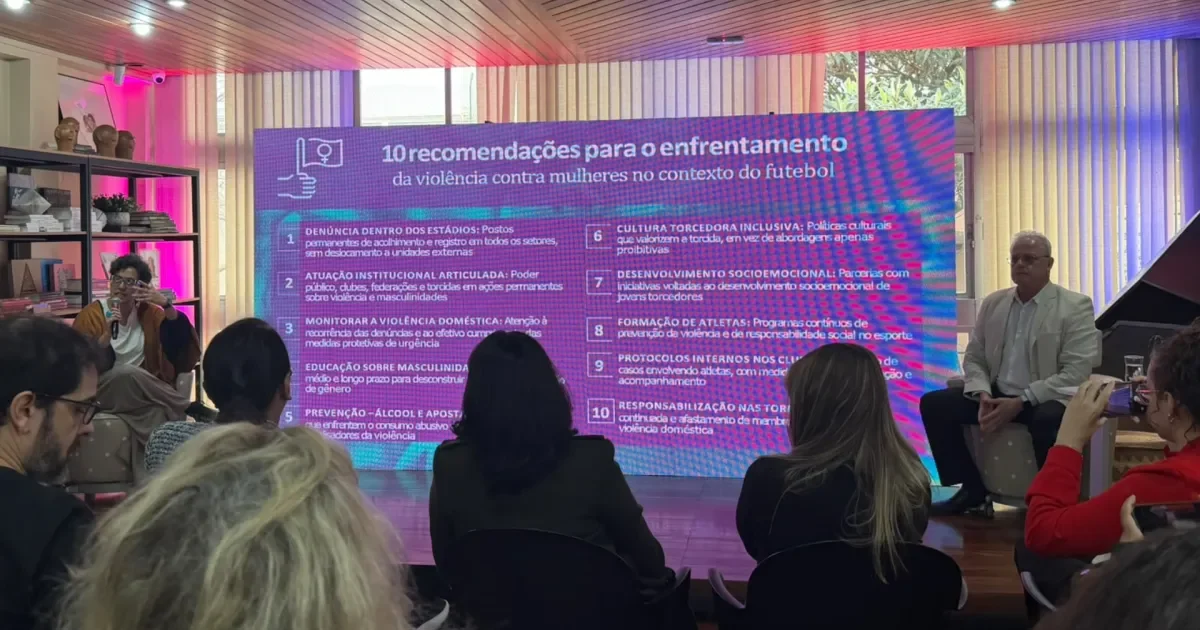 Violência contra mulheres jovens aumenta 44% em dias de jogos de futebol