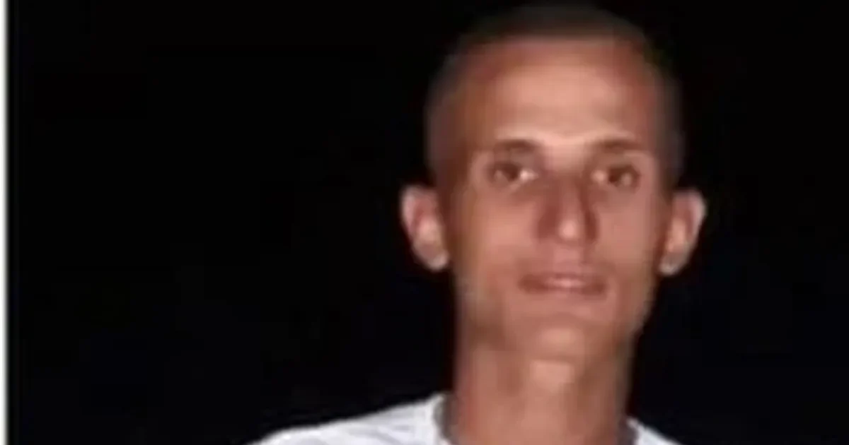 Motociclista de 25 anos morre após colisão com picape na BR-101