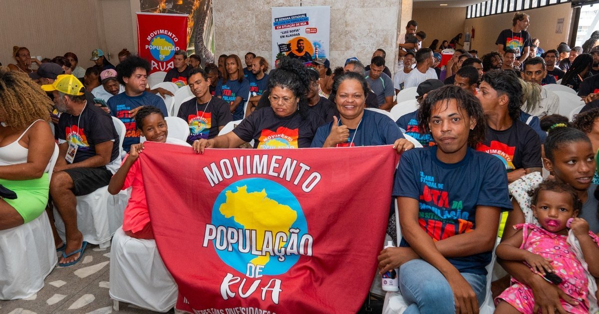TRE/AL promove ação de educação eleitoral para pessoas em situação de rua
