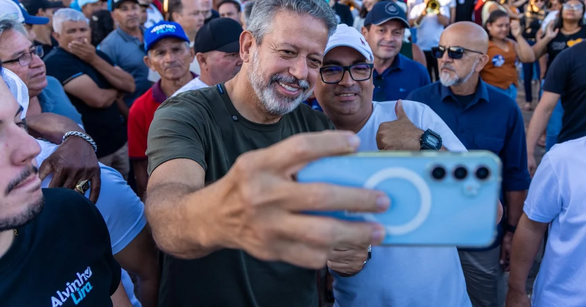 Líder na caminhada ao Senado, Arthur Lira recebe apoio das maiores forças políticas e populares de Igreja Nova
