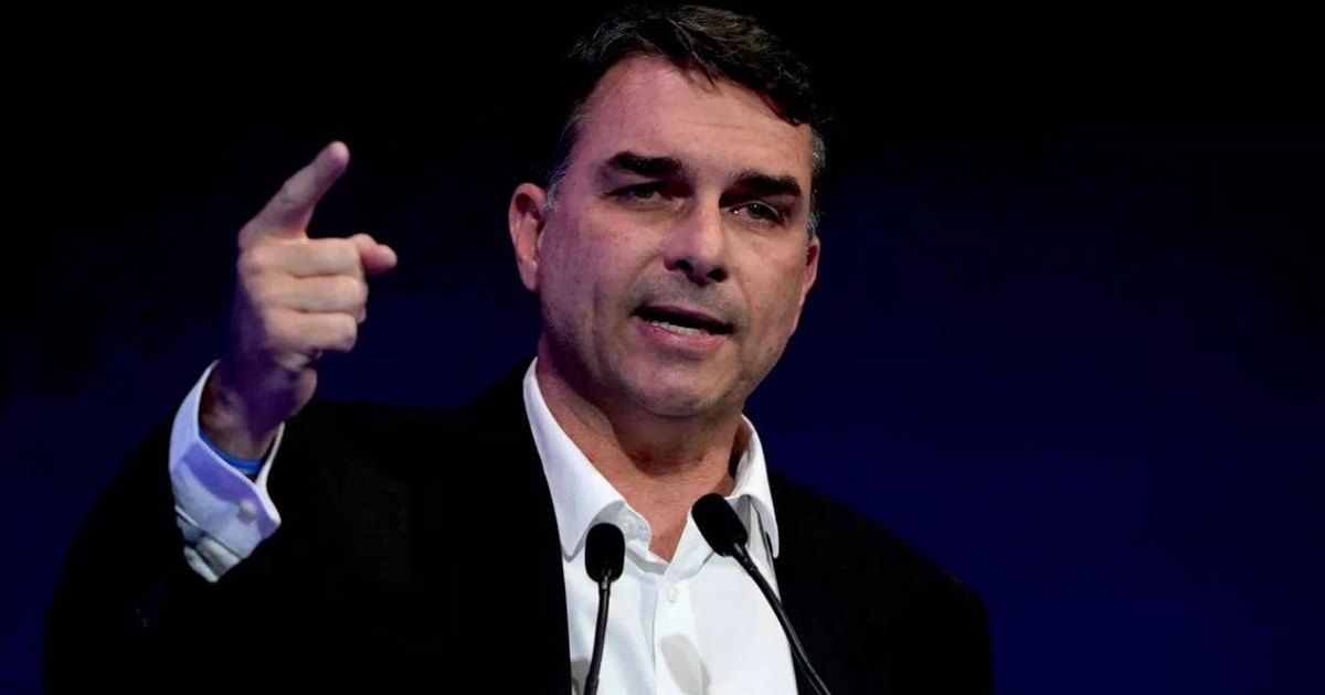 “Lulinha tem sido um dos beneficiários”, diz Flávio Bolsonaro sobre suposta esquema no INSS