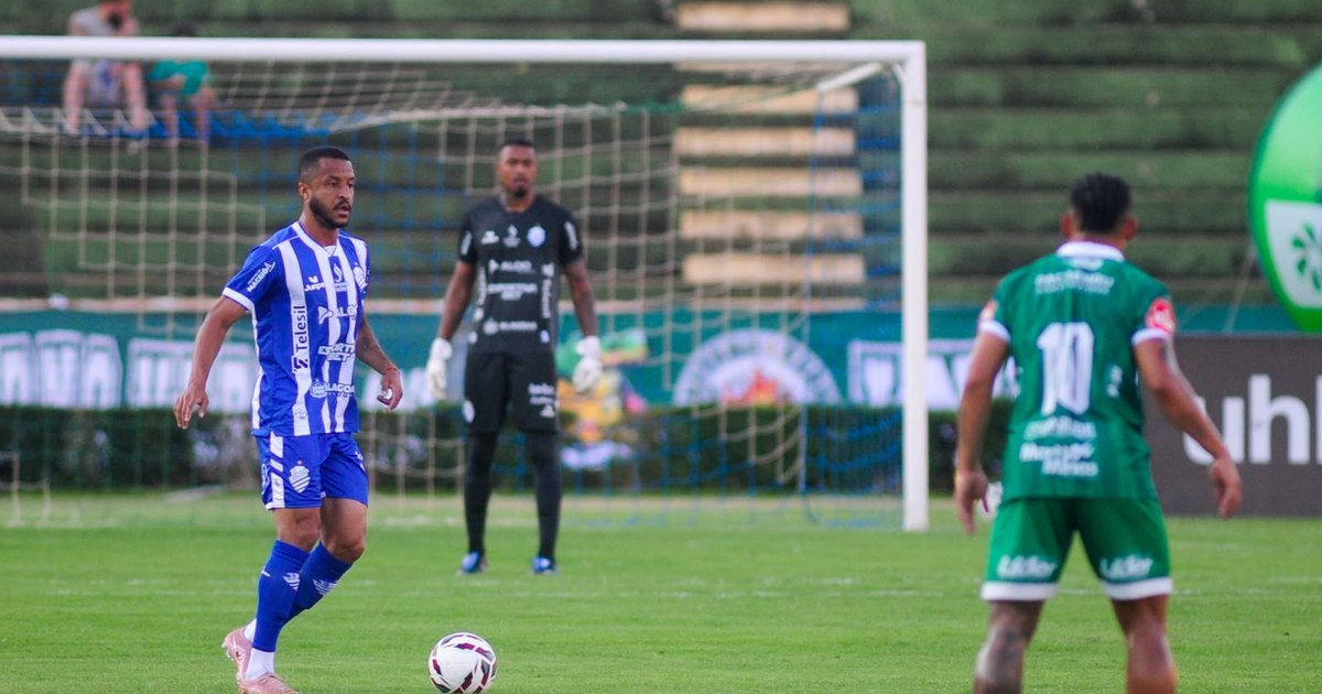 Em Minas, CSA perde para o Uberlândia por 1 a 0 na ida do mata-mata do acesso à Série C