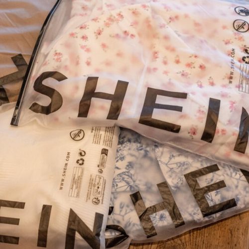 Suspensa a “Taxa das blusinhas”: Shein, Shopee e AliExpress celebram e anunciam cobrança zerada