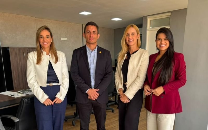 OAB/AL solicita à PC ampliação do funcionamento das Delegacias Especializadas de Atendimento à Mulher