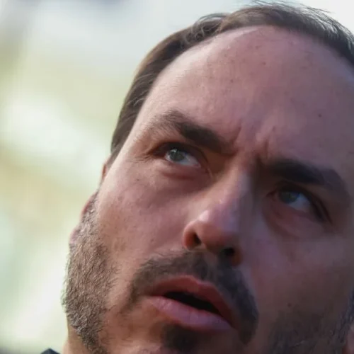 Patrimônio de Carlos Bolsonaro cresce 40% em dois anos e chega a R$ 2,7 milhões