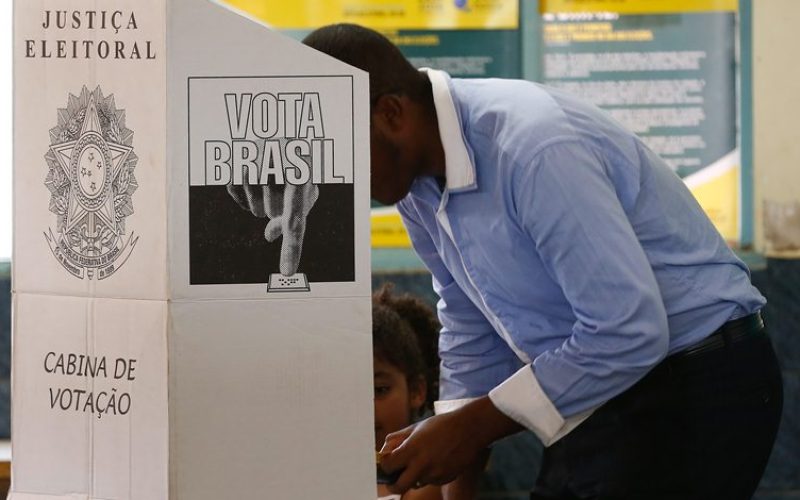 Projeto de Lei que permite trocar candidato a vice ou a suplente até a véspera da eleição avança no Congresso