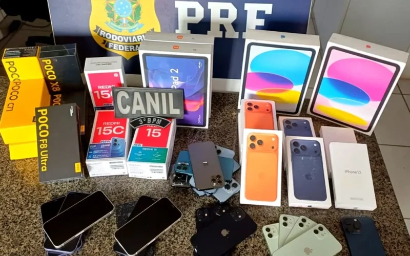 PRF apreende 29 iPhones e diversos eletrônicos em ônibus na BR-101 em Alagoas