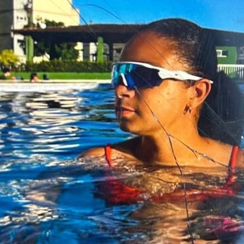 Jovem mordida por tubarão em Boa Viagem insistiu em passar o dia na praia, diz primo