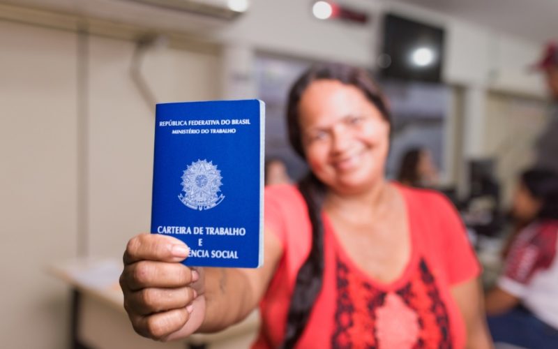 Sine Alagoas oferece mais de 2.5 mil vagas de emprego com carteira assinada; confira a lista
