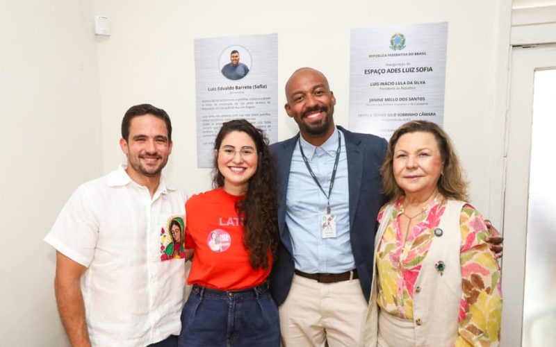 Cauê Castro comemora inauguração do Cidadania PopRua em Maceió.