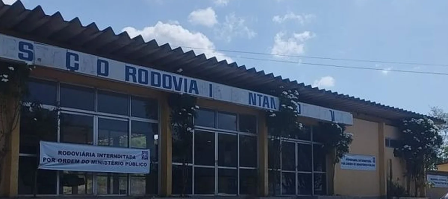 Com rodoviária fechada, governador anuncia aeroporto em Santana do Ipanema