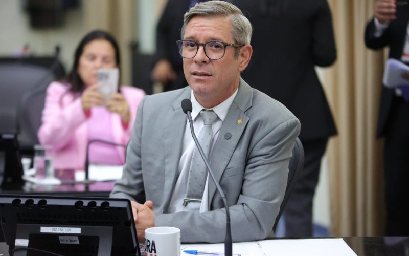 Cabo Bebeto denuncia falta de medicamentos no HRM: “Vergonhoso um hospital não ter anti-inflamatório”
