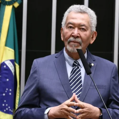 PT aciona STF para tentar reverter perda do mandato de Paulão